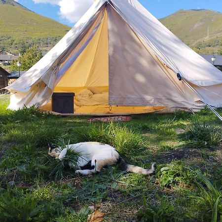 Camping La Zarapica - Palacios Del Sil Eksteriør bilde
