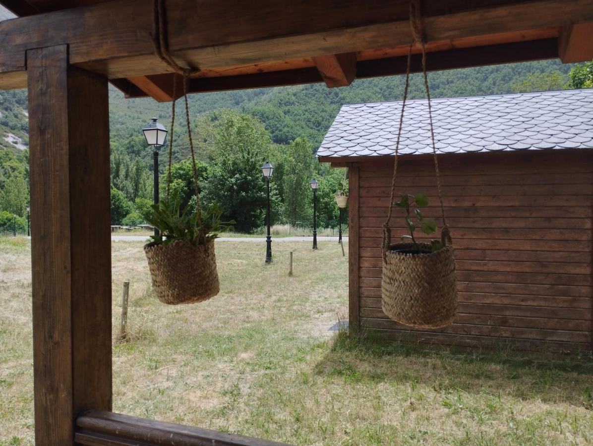 Camping La Zarapica - Palacios Del Sil Eksteriør bilde